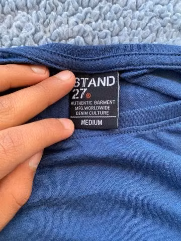 Polera nueva, talla M - Imagen 2