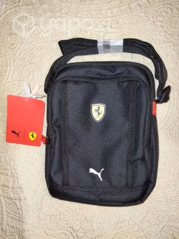 Bolsito Pu.ma Ferrari