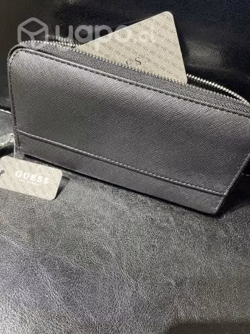 Billetera Guess negra traída de USA - Imagen 3