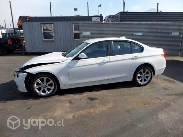 Óptico bmw F30