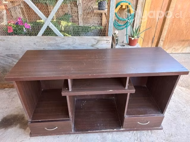 Mesa de comedor y rack