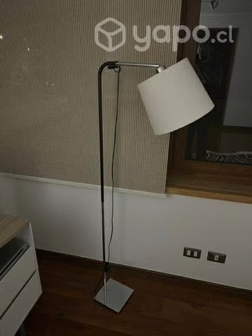 Lámpara de pie