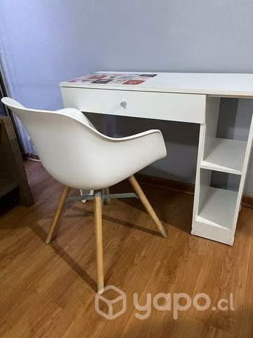 Mesa y silla