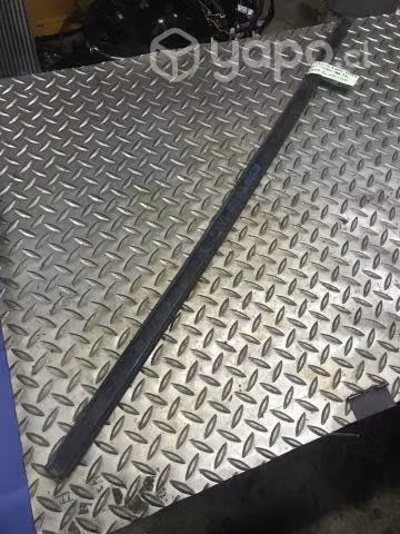 Moldura lame vidrio ext Mitsubishi Montero G2 2013