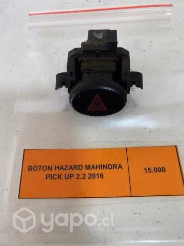 Boton hazard Mahindra Pick Up 2.2 2016