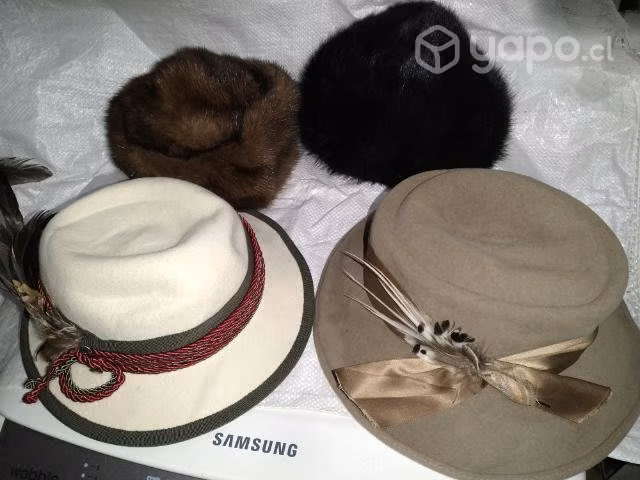 Antiguas gorras alemanas ,sombreros y boinas