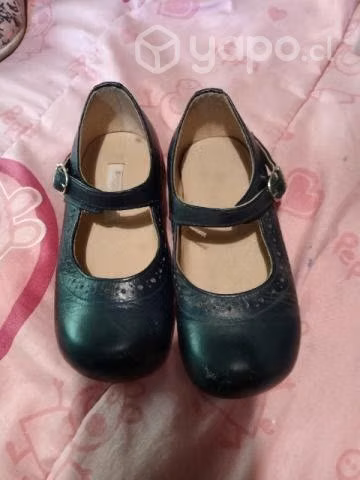 Zapato con hebilla niña 24