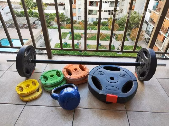 Body Pump, kettlebell, disco, pesas