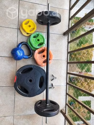 Body Pump, kettlebell, disco, pesas