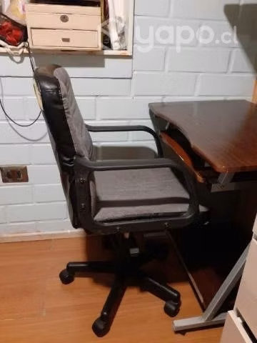 Escritorio mas silla de ocasion