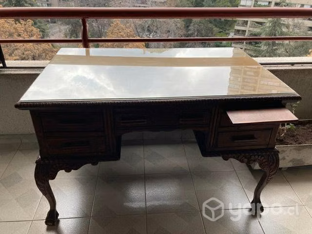Escritorio de madera tallada - Imagen 3