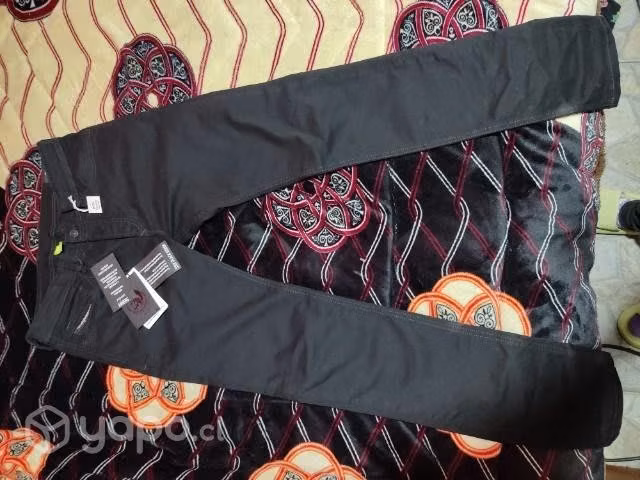 Pantalón DIESEL con etiqueta. Nuevo (talla 31-32L) - Imagen 4