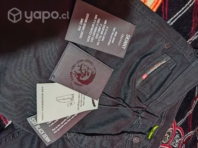 Pantalón DIESEL con etiqueta. Nuevo (talla 31-32L) - Imagen 3