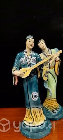Porcelanas Par de Cantantes Asiaticos