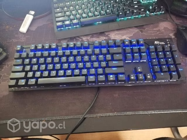 Teclado royal kludge switch blue