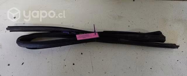 Goma Vidrio Puerta Delantera Derecha (MT2056) Maxu