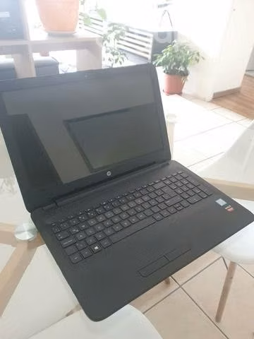 NOTEBOOK HP i7 8 GB RAM - Imagen 2