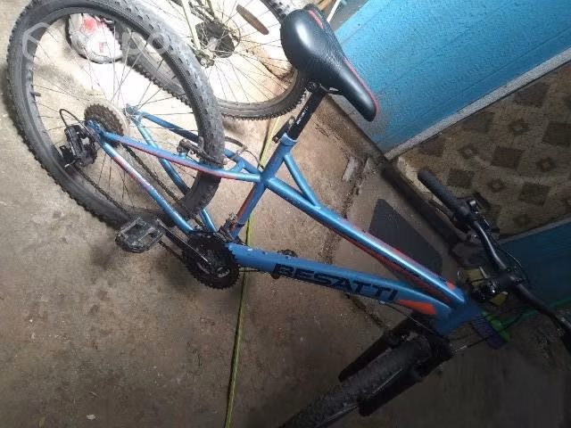 Piscina y Bicicleta