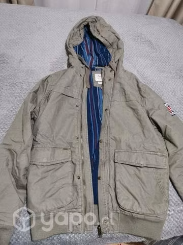 Chaqueta marca Pepe Jeans verde militar