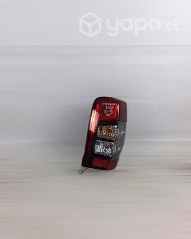 Foco Trasero RH Mitsubishi L