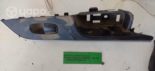 Boton Alza Vidrio Puerta Trasera Derecha (NNB209)