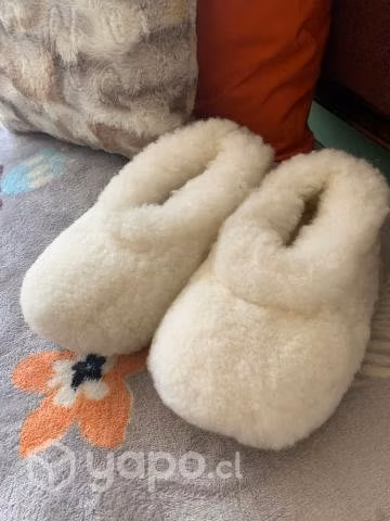 Pantuflas de Piel de Oveja 35