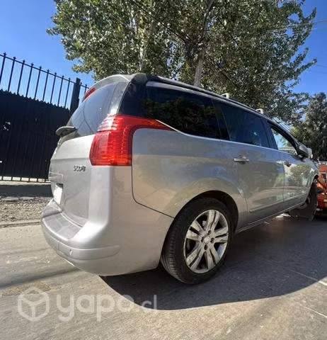 Cubremotor Peugeot 5008 diésel 2016 diésel