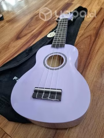 Ukelele lila Freeman nuevo