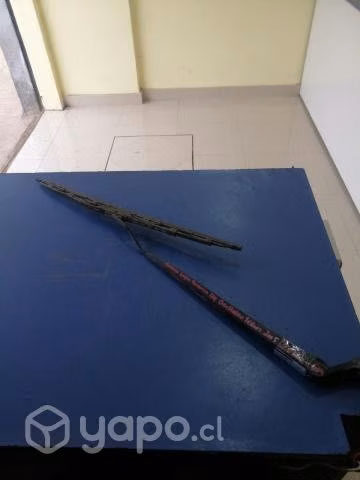 Plumilla limpia parabrisa izq Daihatsu Terios
