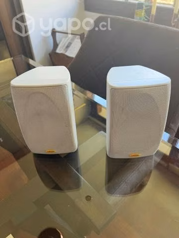 Speakers polkaudio Surround con pedestal