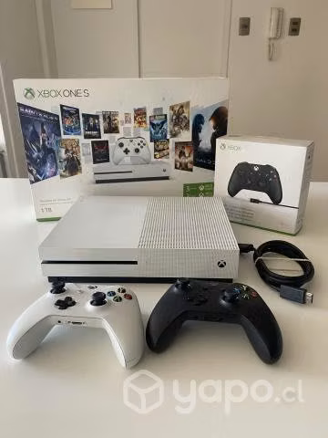 Xbox One 1Tb con dos controles y muy poco uso