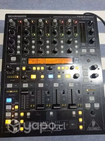 Mixer Behringer DDM 4000
