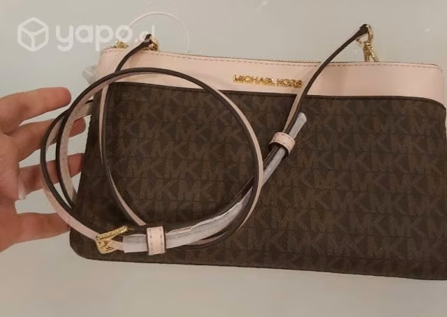 Michael kors crossbody
