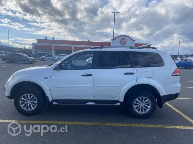 Montero sport Suv