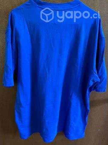 Polera Adidas talla m oversize - Imagen 3