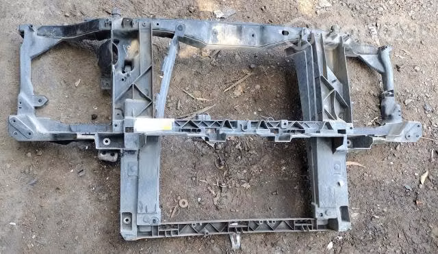 Frontal (JCH009) Jeep Cherokee 3.7 2009