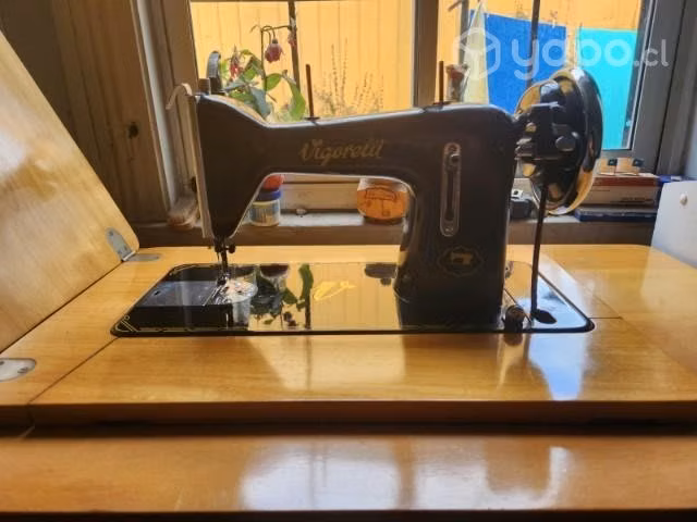 Máquina de coser Vigorelli