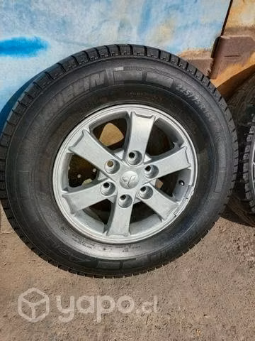 Llantas mitsubishi L200