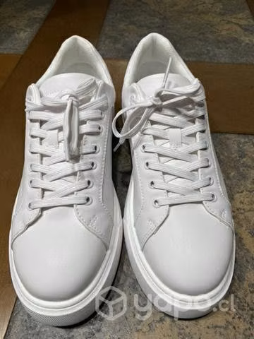 Zapatillas zara hombre talla 42 , 27 cms