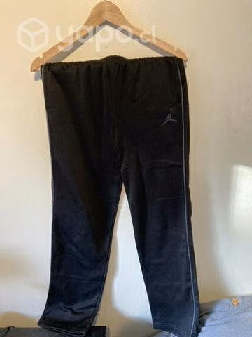 Buzo Jordan talla M