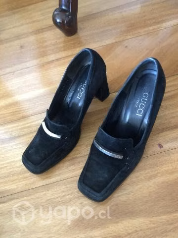 Zapatos de cuero