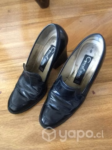 Zapatos de cuero