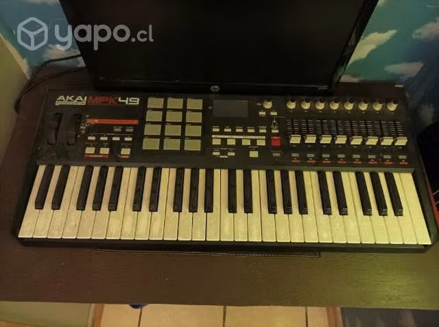 Teclado controlador MIDI akai