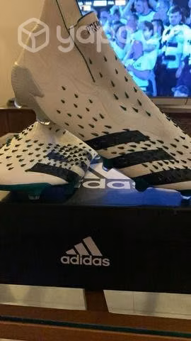 Zapatos de fútbol original