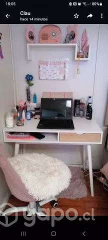 Escritorio más silla