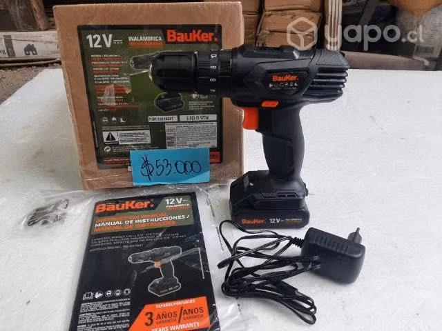 Taladro percutor inalámbrico bauker 12 v