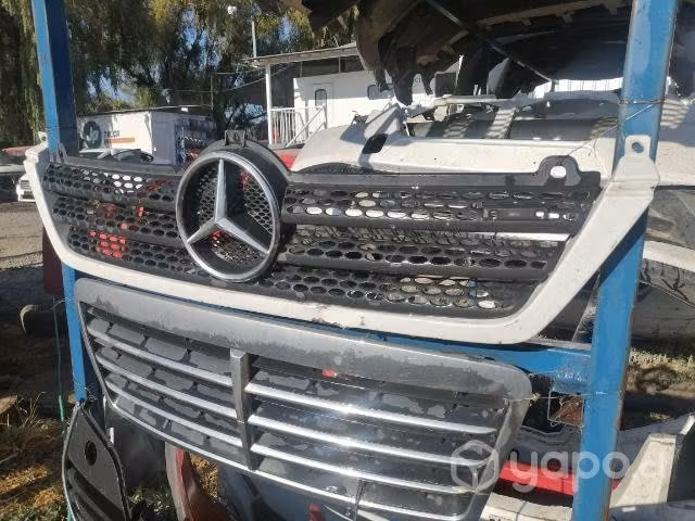 Mascarilla Mercedes Sprinter 2010 - Imagen 2