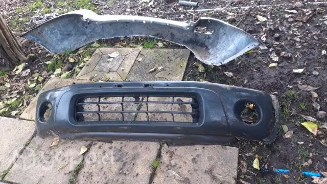 Parachoque delantero original Honda crv 2000