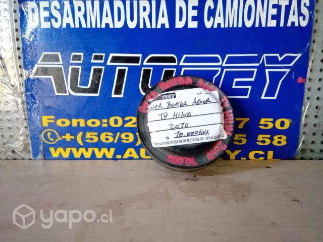 Polea bomba agua Toyota Hilux 2007 al 2015