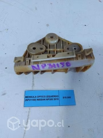 Mensula Optico Izquierdo (NP31150) Nissan NP300